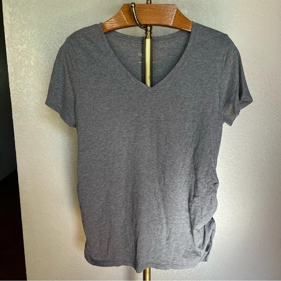 ISABEL ~ Maternity v-neck grey soft cotton tee - Picture 2 of 8